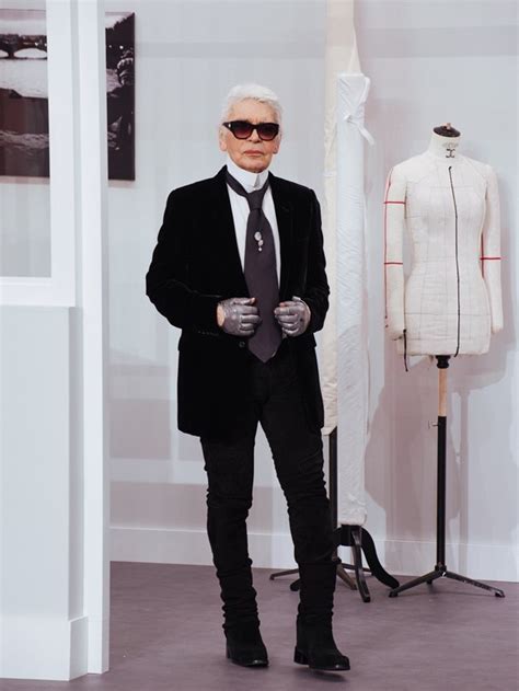 how did karl lagerfeld change chanel